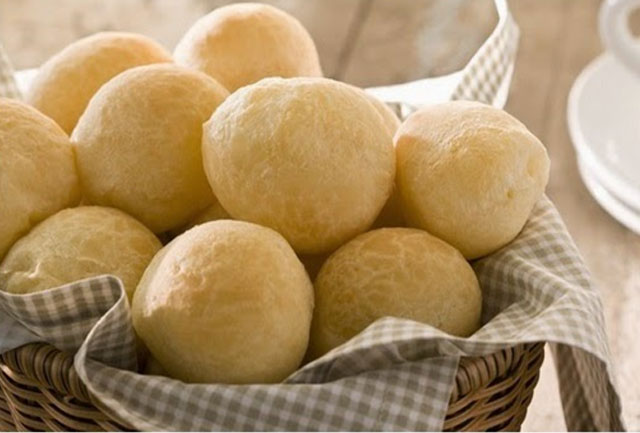 pao de queijo