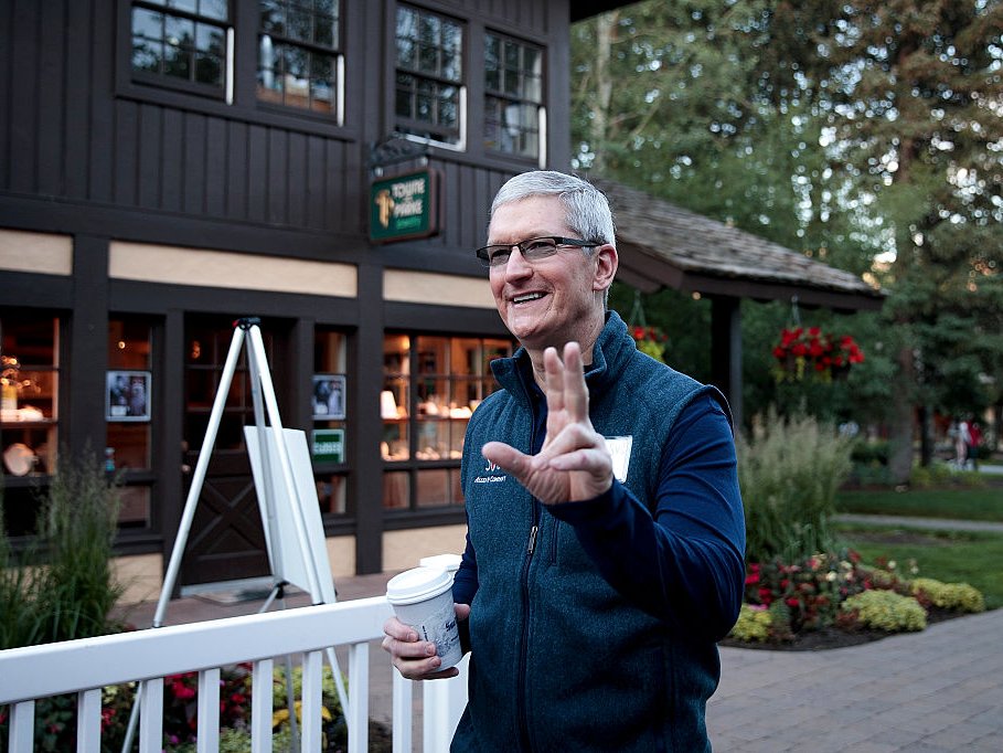tim cook 02
